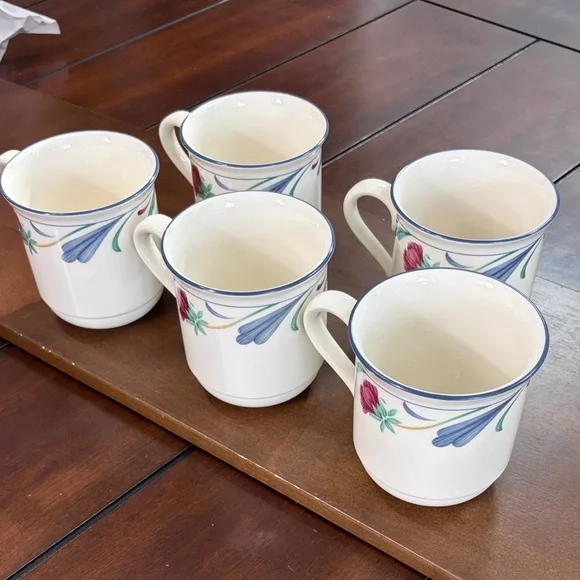 LENOX Chinastone, Poppies on Blue Floral Pattern Ceramic 5 Piece Mug Set - Picture 10 of 17
